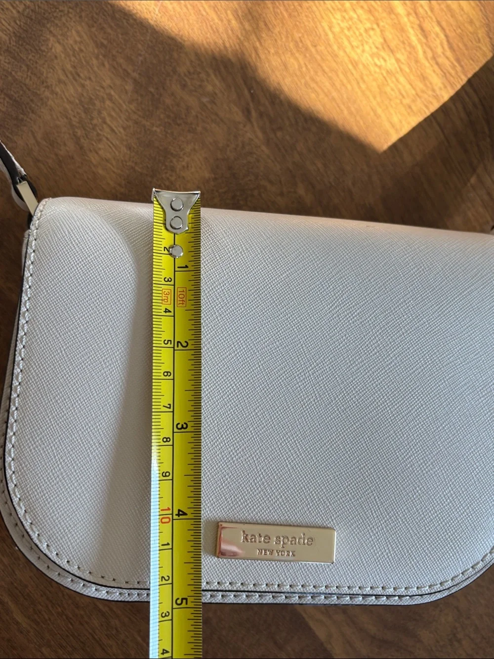 kate spade cream crossbody bag with gold hardware laurel 7x5 excellent condition